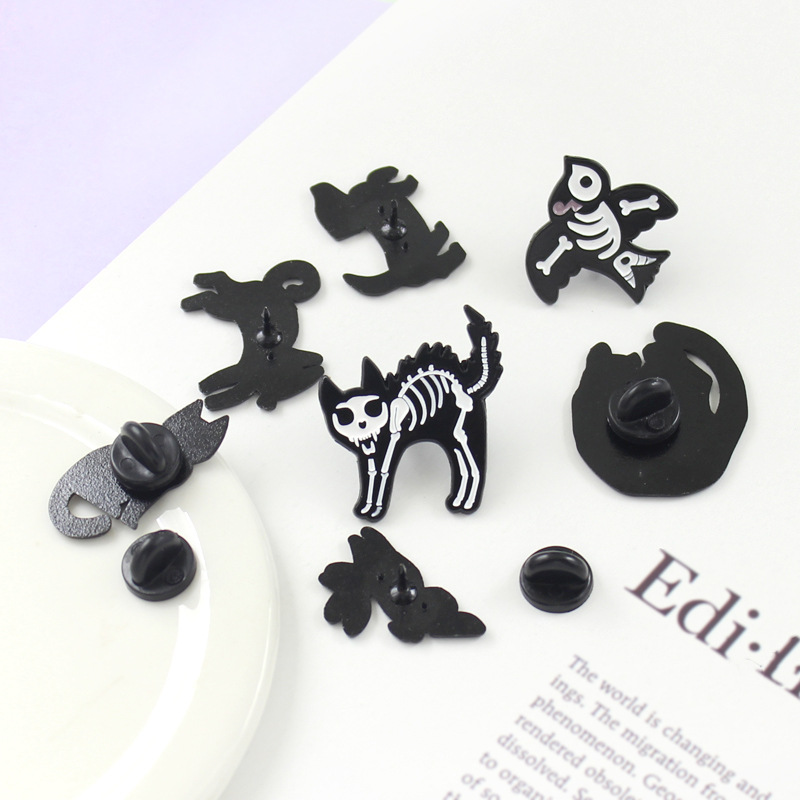 Unisex Gender Cartoon Style Pin Animal Alloy Enamel Unisex Brooches