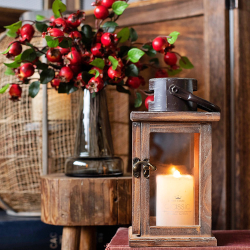 American iron retro candle holder, old wooden wind lantern, B&B home Christmas decorations, aromatherapy candle holder