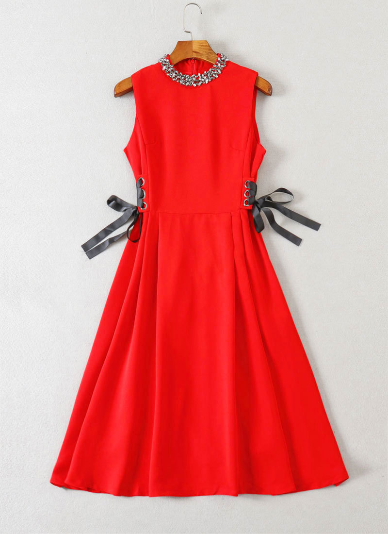 0403-06 唐嫣同款领口订珠系带收腰裙SML码颜色黑色红