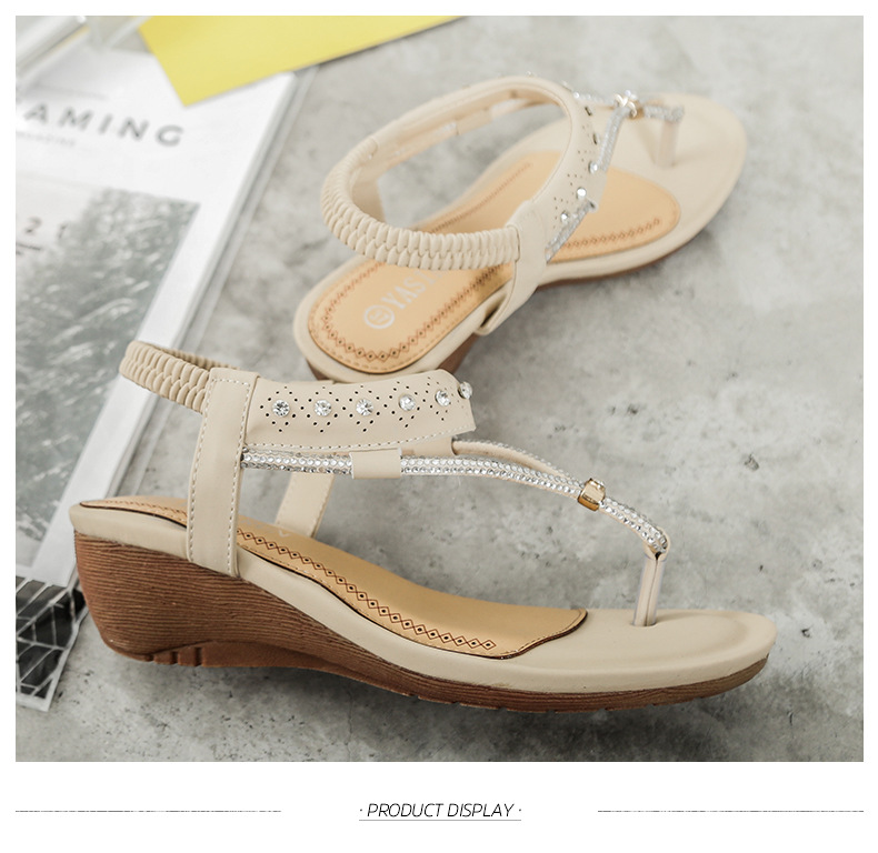 The new Bohemian sandals from Yirun are casual water diamond women's shoes with wedge heels and toe clamping for fashionable women undefined