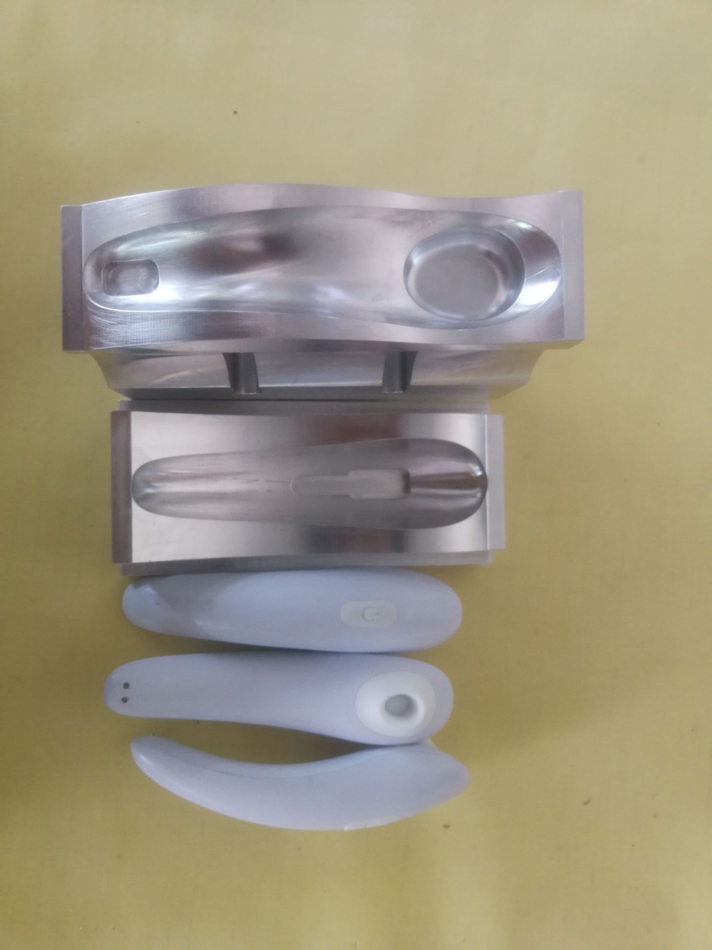 直销 超声波模具，现场制作各种超声波模具