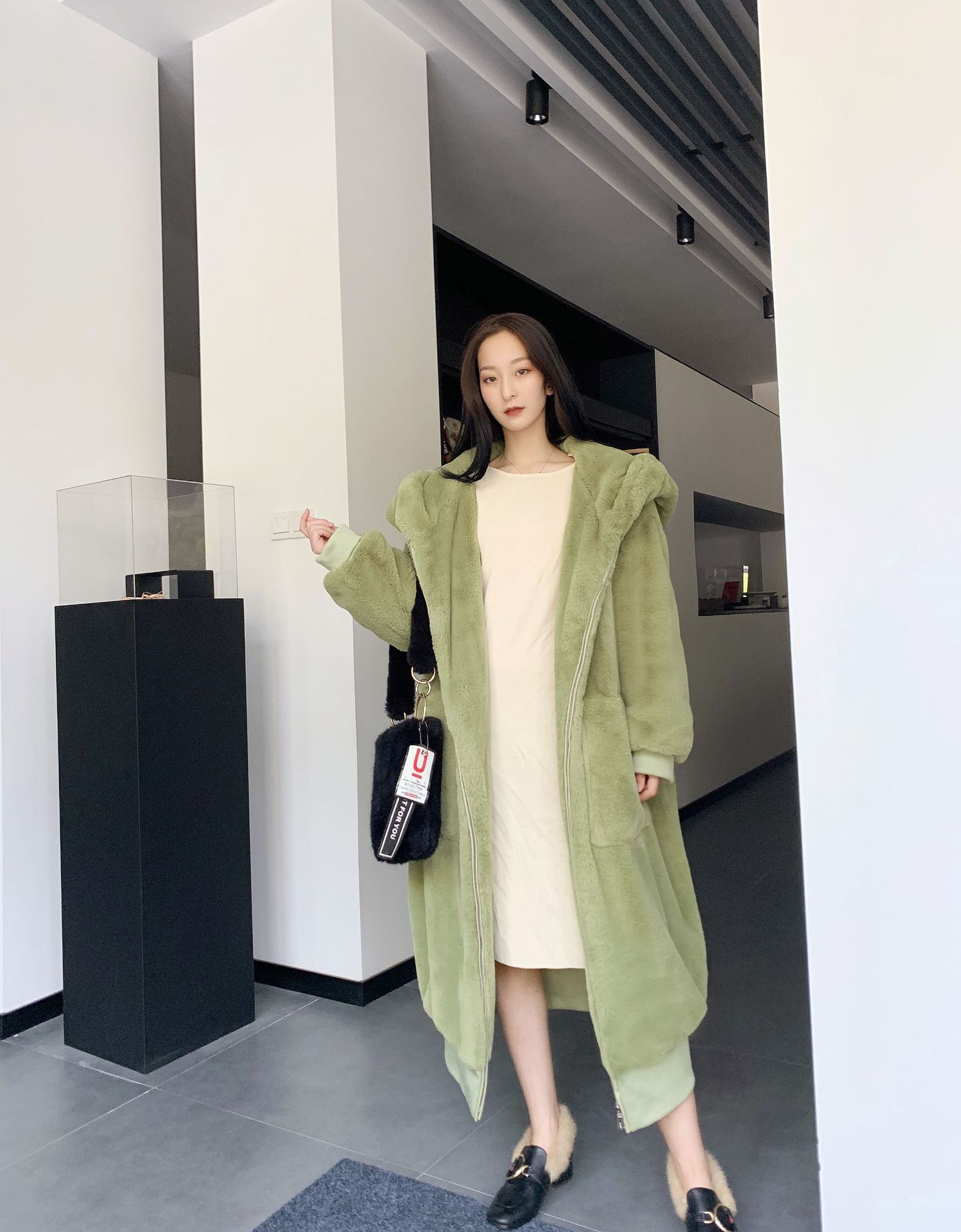 Women's clothing autumn and winter new Gigi same style rex rabbit fur thick long hooded fur coat fur coat for women_voghion.com