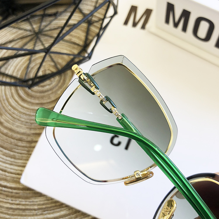 Lunettes de soleil CARTER en Métal - Ref 3366389 Image 48