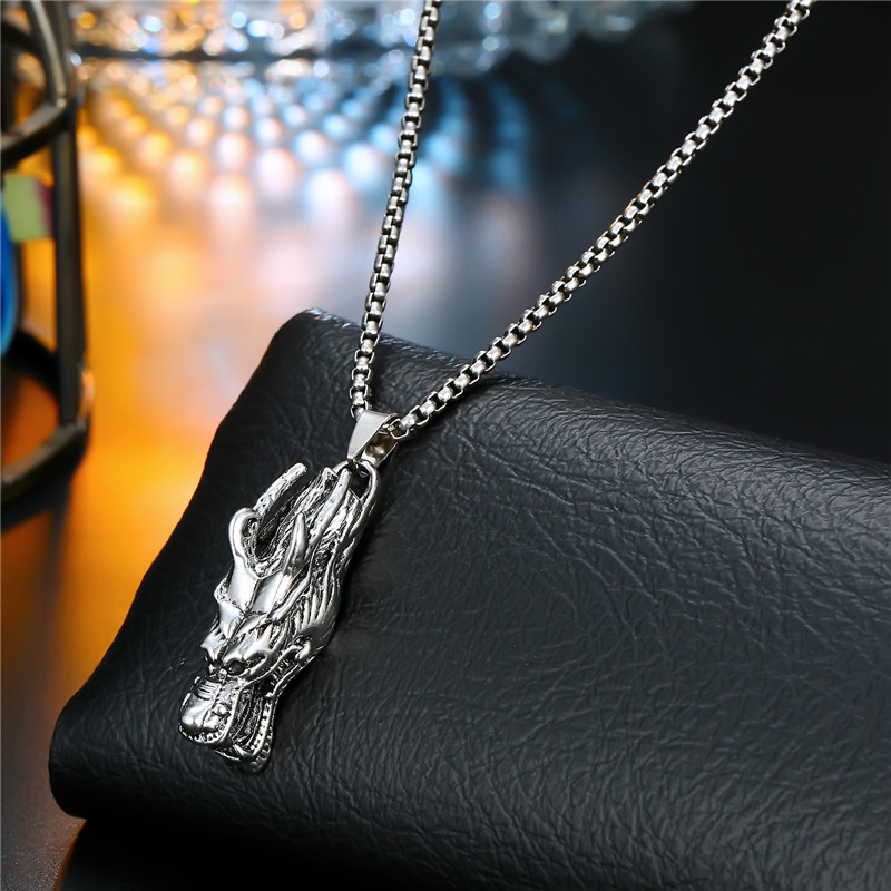 European And American New Punk Rock Hip Hop Tiger Eagle Scorpion Animal Pendant Necklace Personality Retro Silver Necklace display picture 7