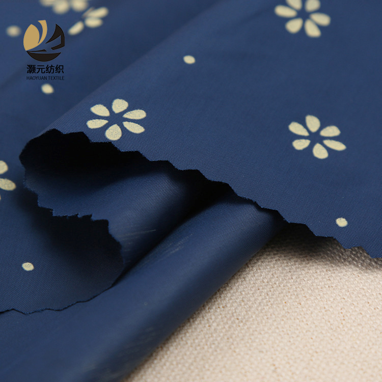 厂家供应涂料数码印花面料 小清新上衣女裙女装布料数码印花面料