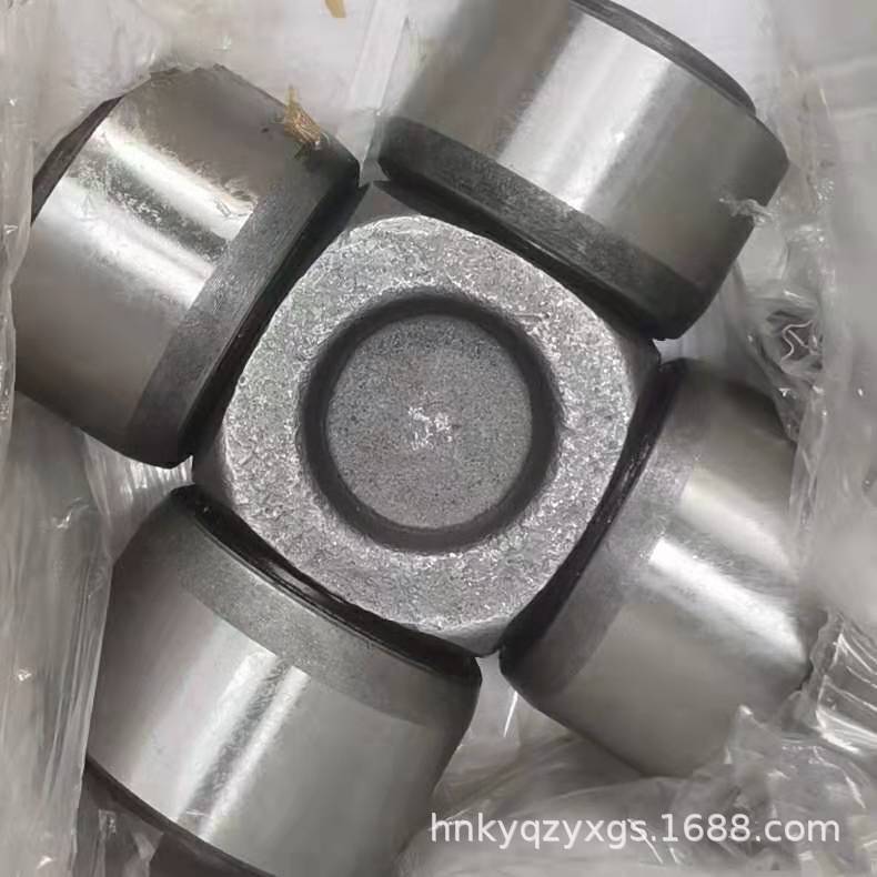 轴承外径110开档247的十字节万向轴内外齿联轴器行车制动轮