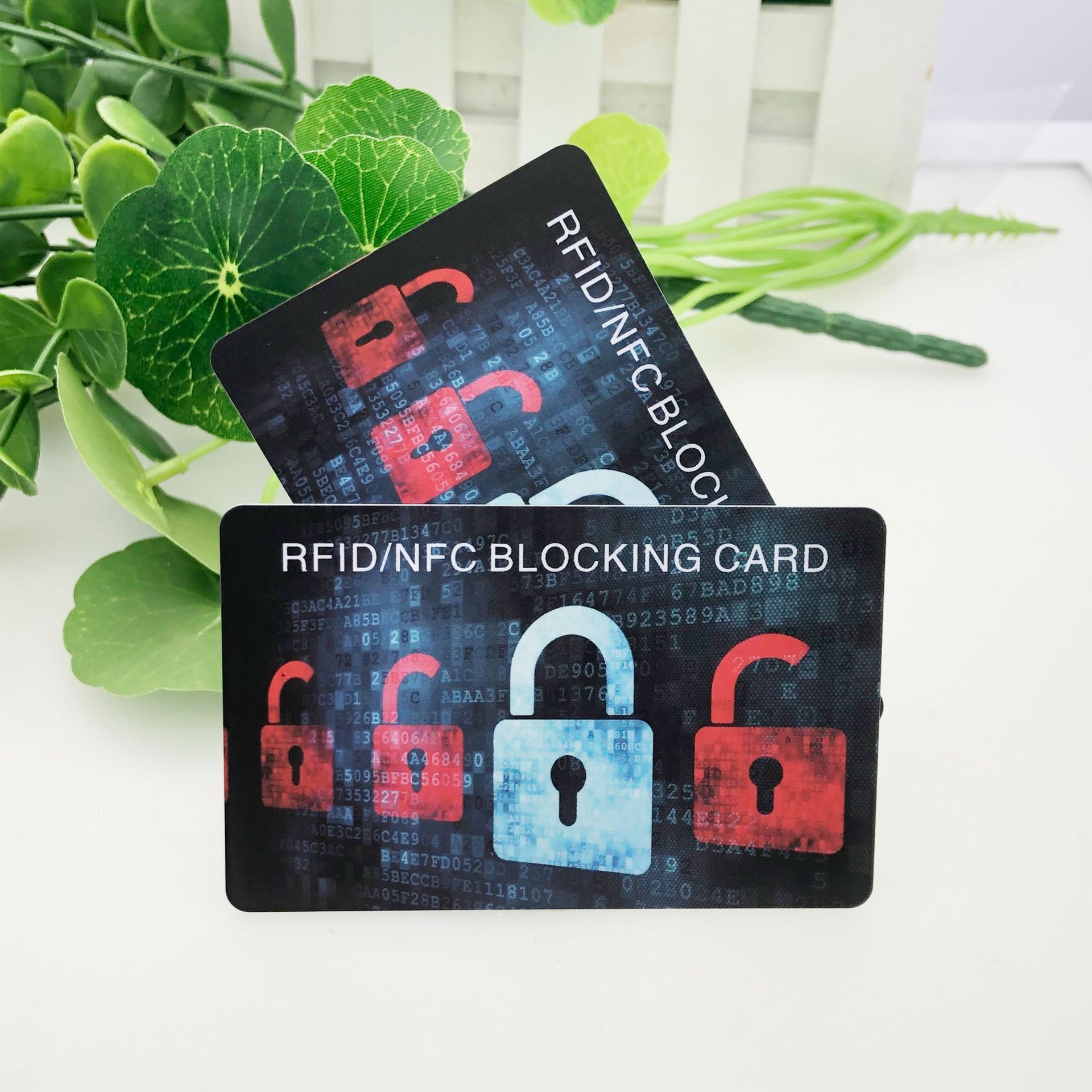 银行卡信用卡防盗刷 RFID屏蔽 防扫描防盗刷NFC屏蔽卡厂家