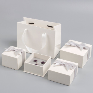Jetson source strength manufacturers jewelry packaging box heaven and earth cover gift box necklace ring pendant box spot