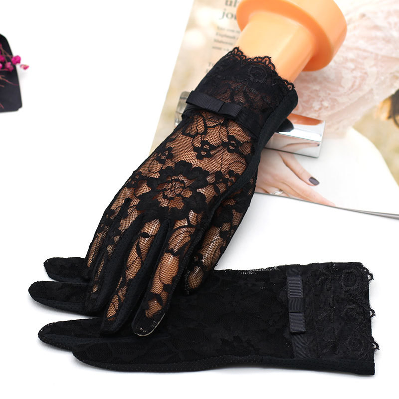 With bow, black