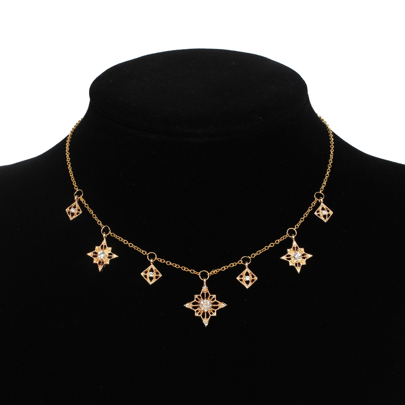 9g Weight Necklace Classification Wedding, Travel Occasion Alloy Material Women'S Gender Gold Color Hot Selling Fashion Light Star Pendant Rhinestone Necklace 3