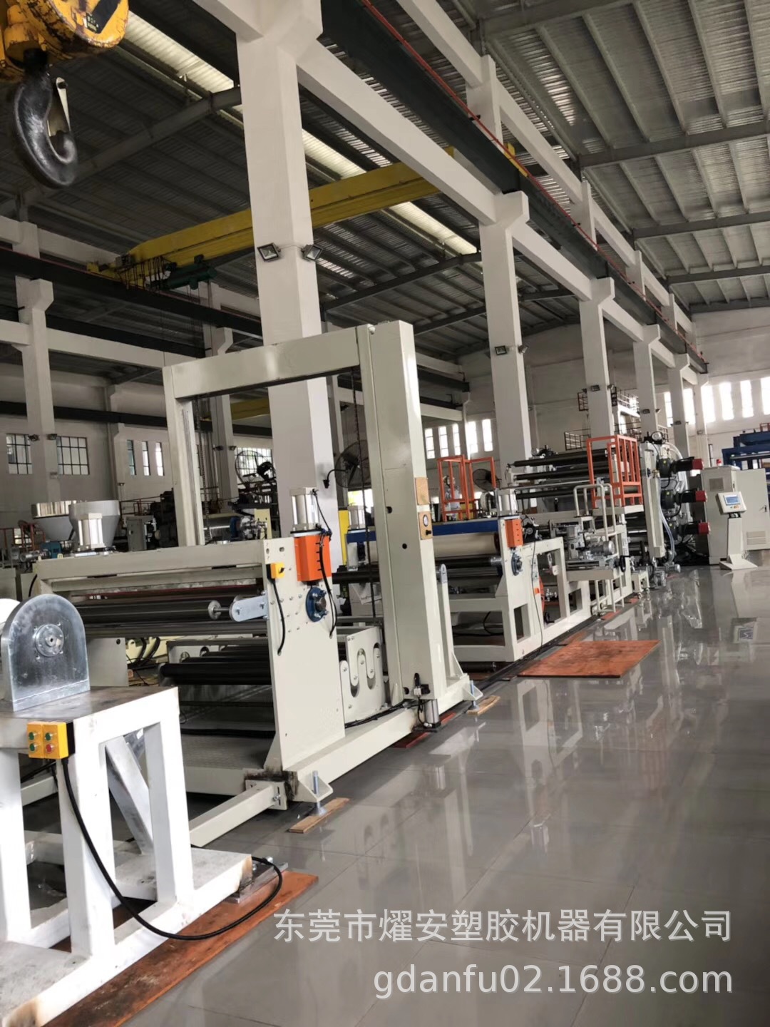 供应pe片材挤出机 塑化良好及高产量稳定押出