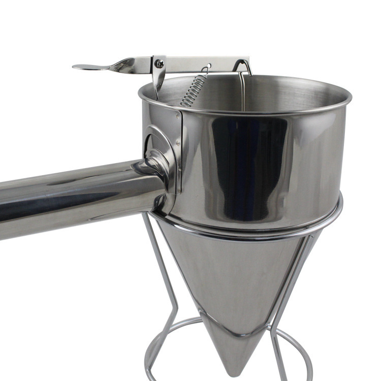 10659881642_990596798