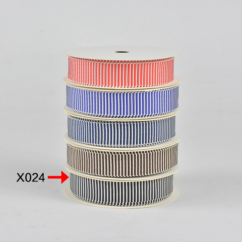 Tres colores a rayas poliéster sombrero cinturón ropa bolsa accesorios envoltura cinturón caja de regalo embalaje dentado cinta hilado teñido sombrero cinturón