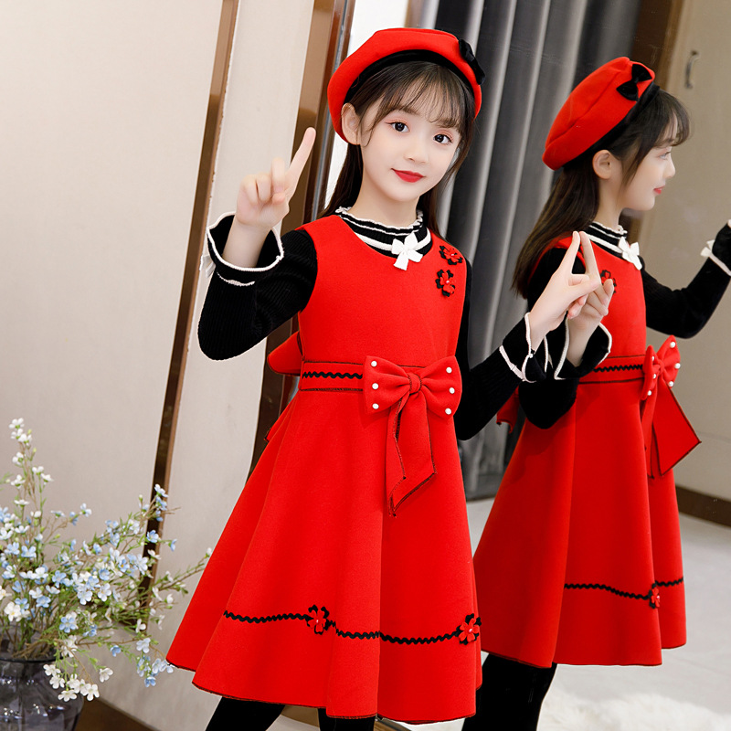 Children's vest and woolen skirt