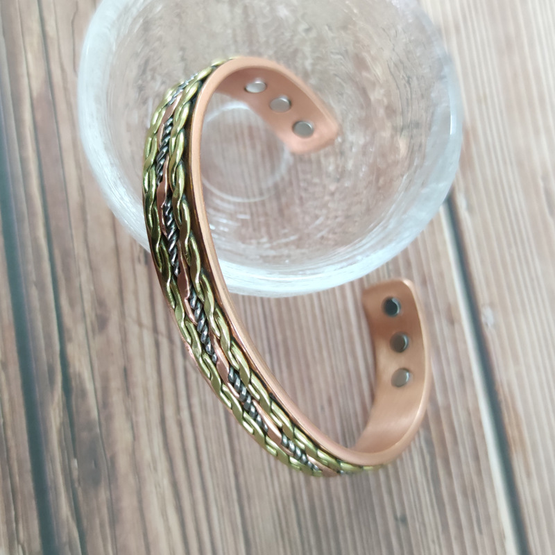 Simple Style Color Block Copper Magnetic Unisex Bangle display picture 2