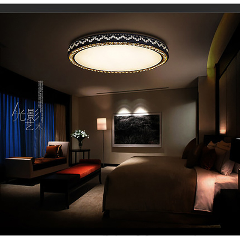 熱銷(xiāo)圓形LED遙控吸頂燈現(xiàn)代簡(jiǎn)約臥室燈鐵藝燈具燈飾中山工廠批發(fā)