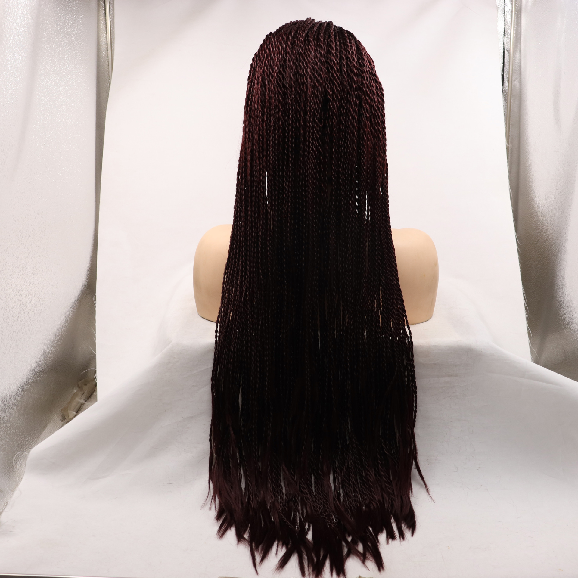 Comercio exterior Europa y América moda fibra química peluca mujer marrón negro largo pelo recto pequeño trenza de seda de alta temperatura cubierta de cabeza al por mayor