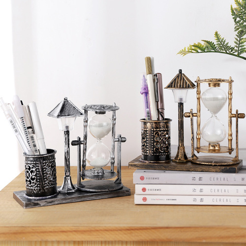 Creative student gifts antique quicksand street lamp pen holder student gifts white hourglass two-color night light ornaments