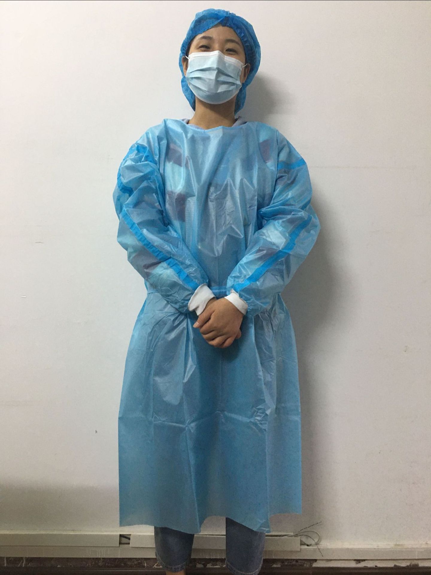 PP+PE淋膜覆膜透气防水一次性无纺布隔离衣 隔离服