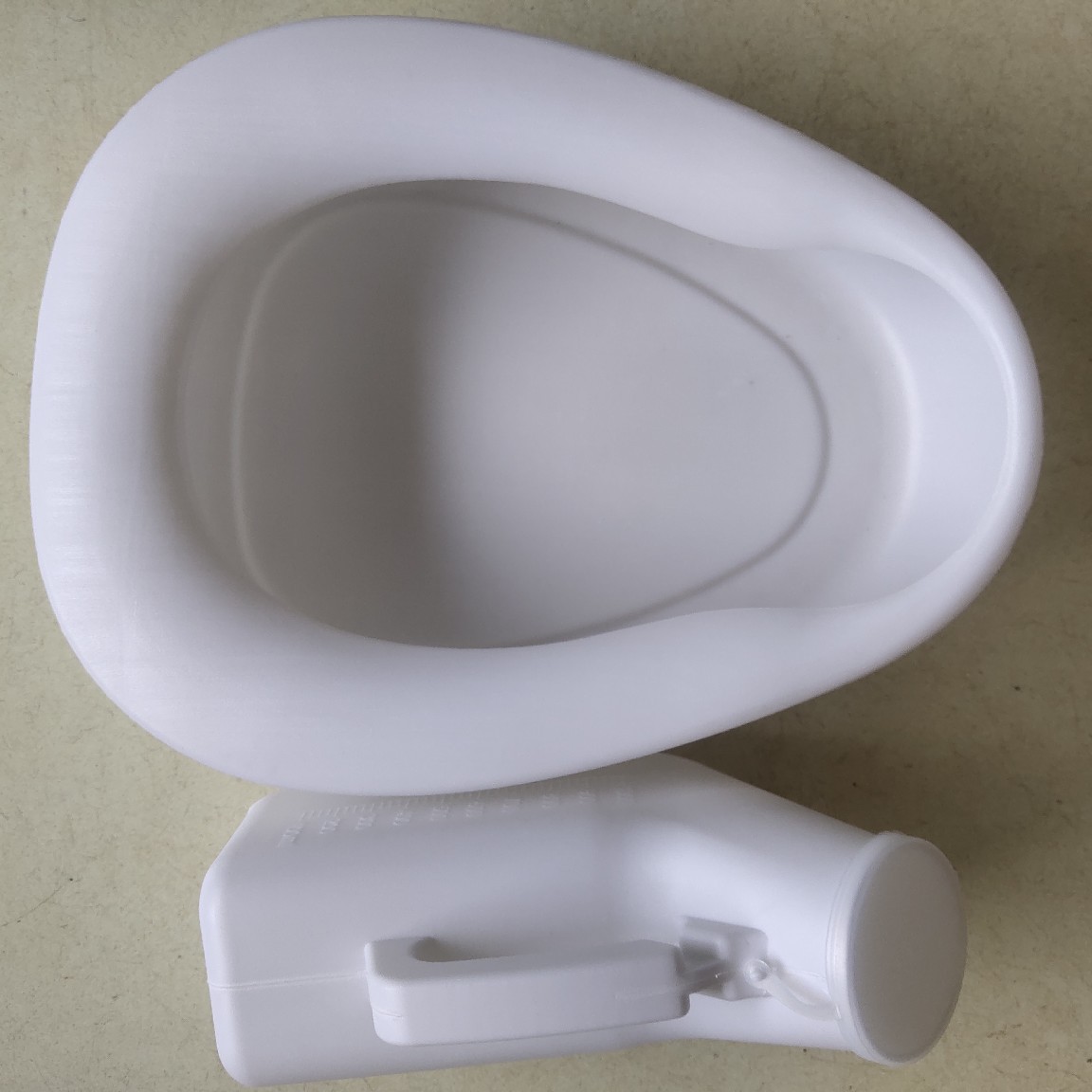 医院用加厚白色塑料大便盆成人孕产妇老人病人卧床尿盆接尿坐便器-阿里巴巴