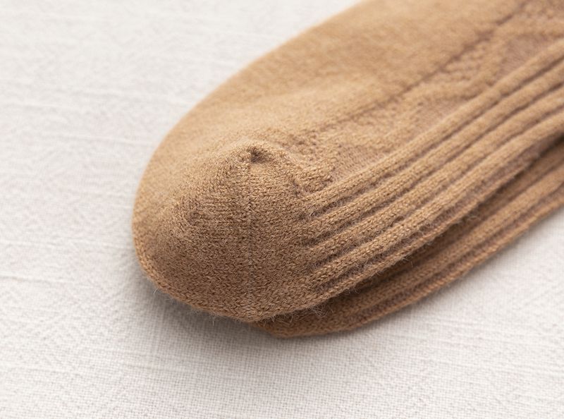 21575761100 94258784