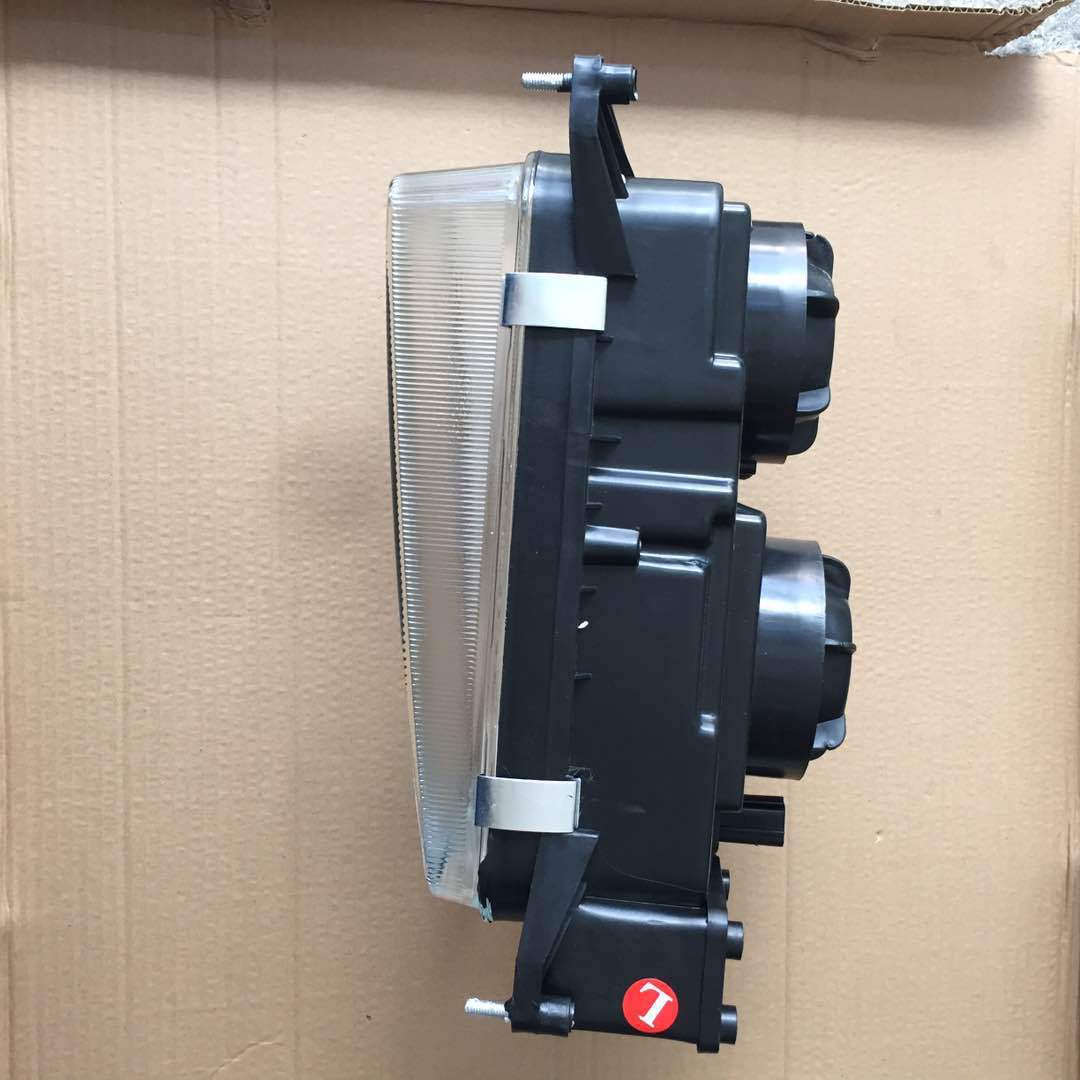 WG9719720106 STR大灯总成右2