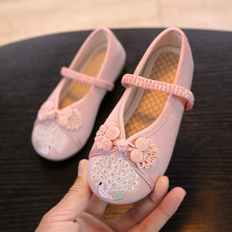 Hanfu shoes girls ancient cheongsam shoes Beijing shoes children Chinese folk dance hanfu embroidered shoes baby performance shoes breathable princess hanfu white shoes