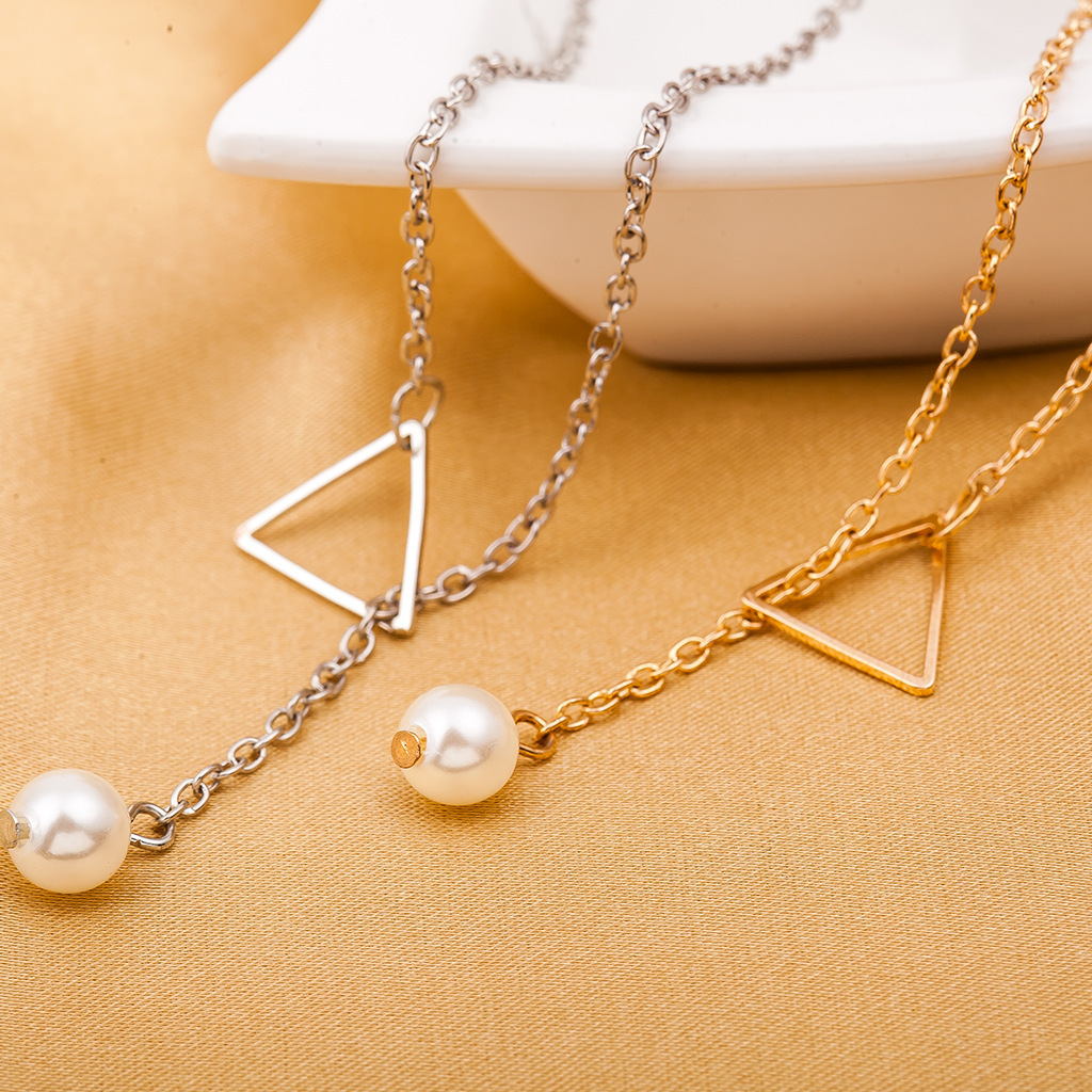 Stylish Triangular Necklace