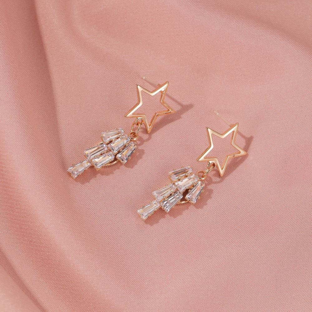 New Exaggerated Long Five-pointed Star Earrings Star Tassel Crystal Zircon Earrings Wholesale Nihaojewelry display picture 6