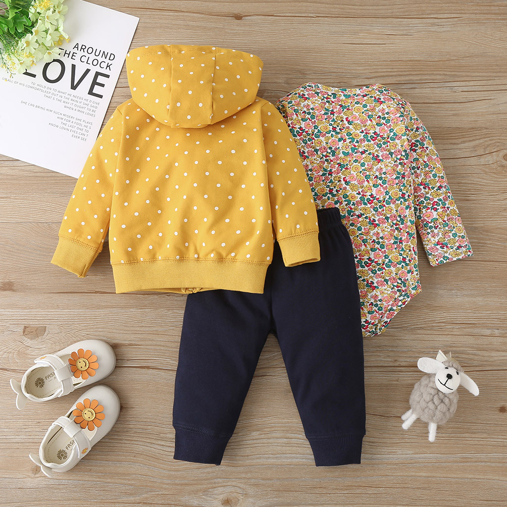 Automne Nouvelle Mode Trois Pièces Imprimé Bébé Fille Veste Zippée display picture 3