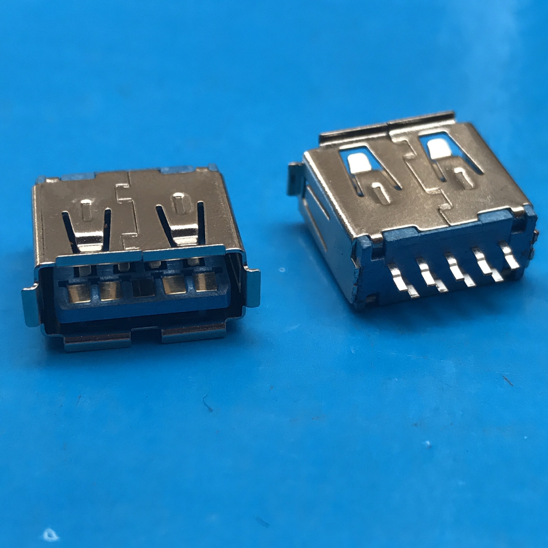 立贴MINI USB母座 5PSMT 短体H=6.5mm180度立式贴板 有柱贴片-阿里巴巴