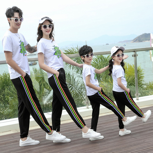 Spring and summer parent-child wear, short-sleeved black trousers, family of three, mother, daughter, father and son, casual sports suits, plus size