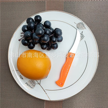 ꖽ�ˮ�����׵�С�����ϵ����}����Ƥ���ۯB�����⵶�ߎ������h��