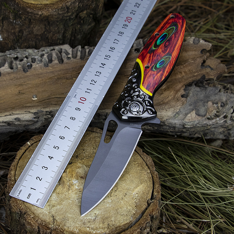 厂家直销雕花折叠刀户外战术野外荒野求生猎刀快开小刀多功能折刀