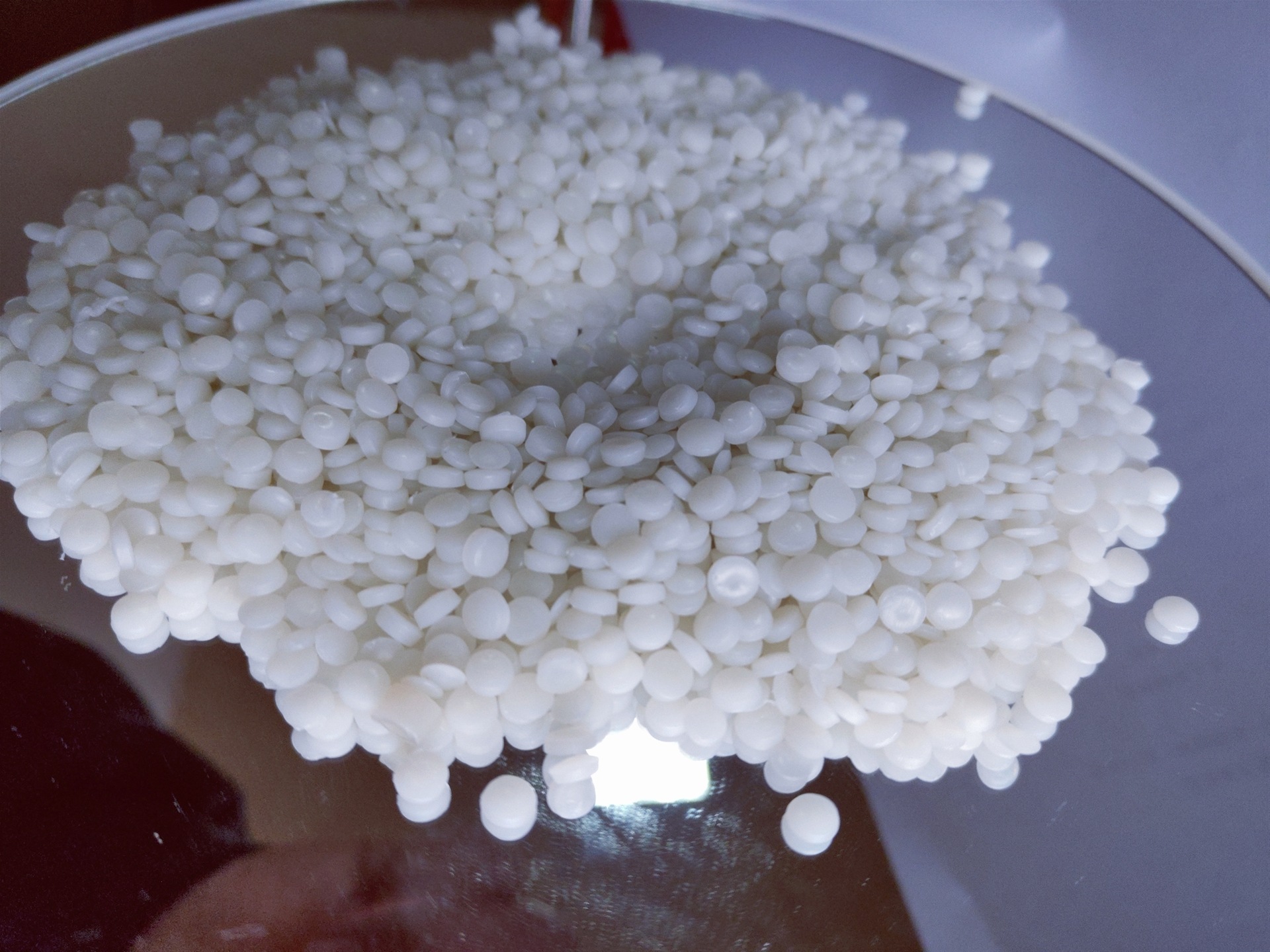 吹膜透明HDPE再生颗粒 芜湖HDPE吹塑再生料 可生产吹塑HDPE颗粒