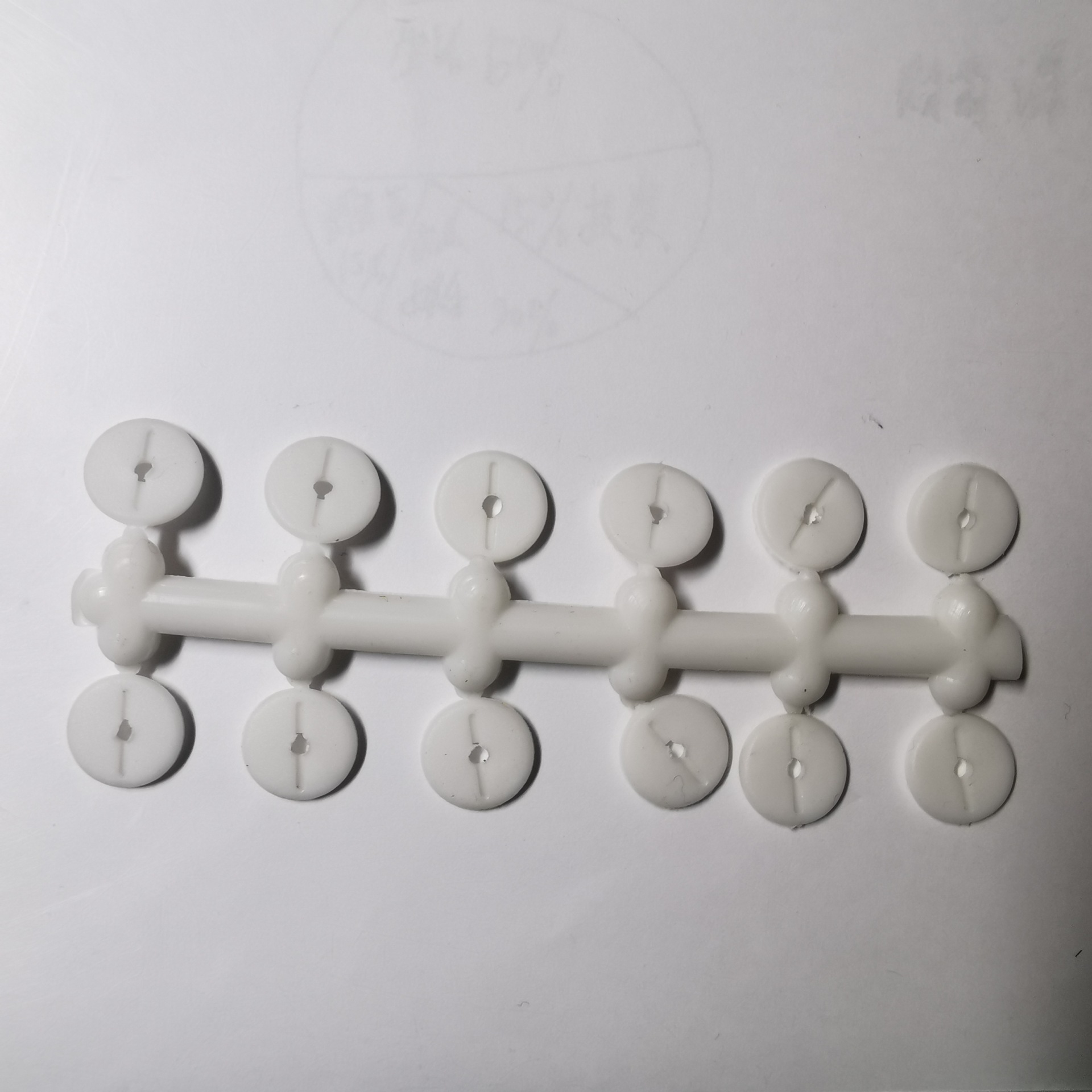 131CACE88589B659420D28CB951E7B