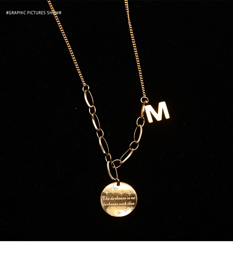 الإنجليزية M إلكتروني الحصري قلادة مجوهرات التيتانيوم الصلب مطلي 18k سوار الجملة Nihaojewelry display picture 5