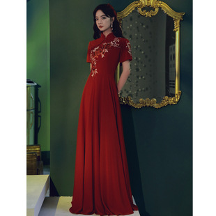 Toast attire, bride cheongsam, burgundy long wedding dress, Chinese style, elegant, slimming, and can be worn when returning home.