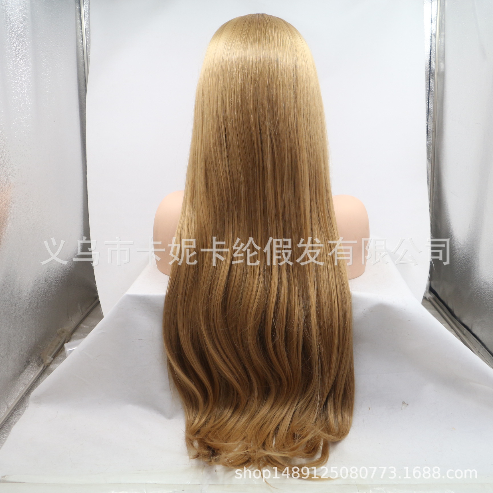 Moda europea y americana, pelo liso de longitud media, peluca de fibra química, tocado femenino, spot al por mayor