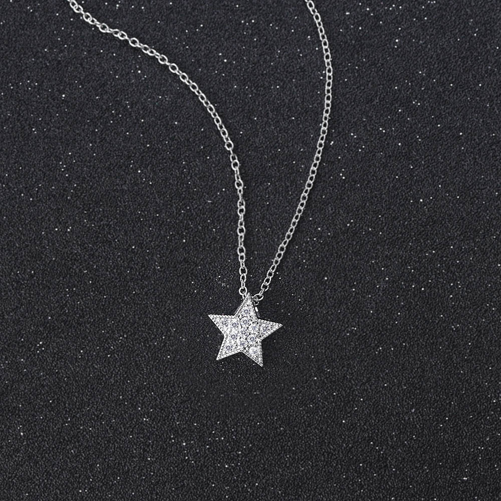 Simple Style Star Copper Inlay Zircon Pendant Necklace display picture 3