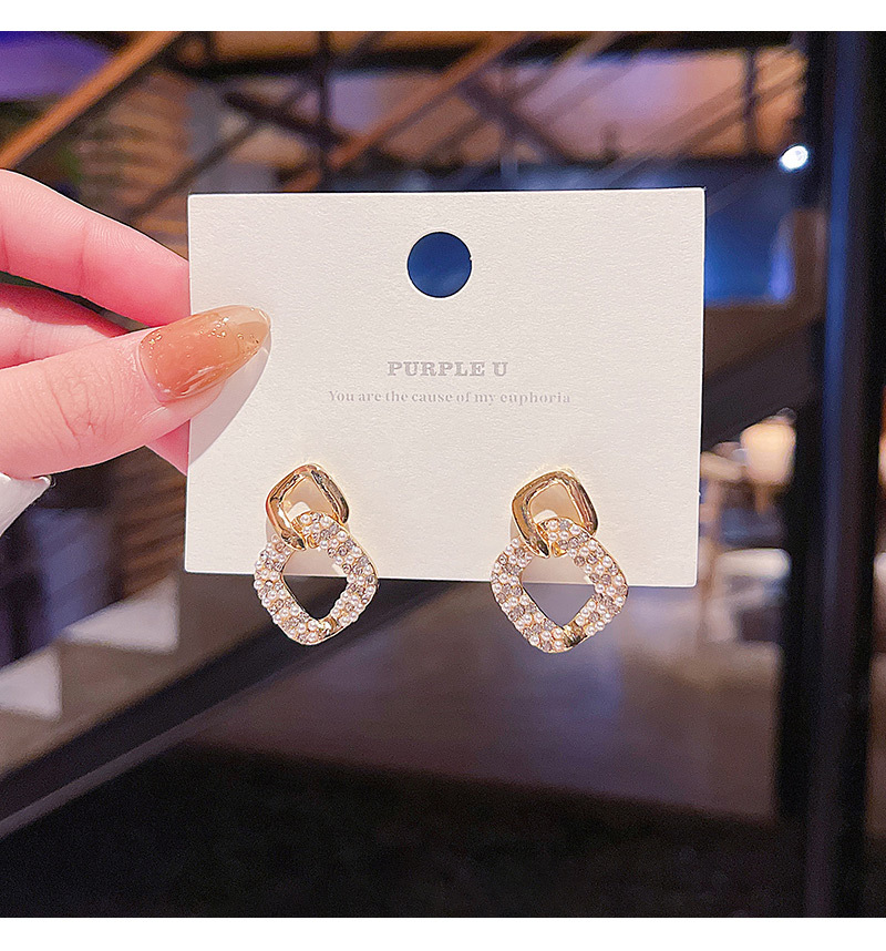 Koreanisch Die Neuen Einfachen Geometrischen Ohrringe Strass-besetzte Perlen-high-end-ohrringe display picture 2