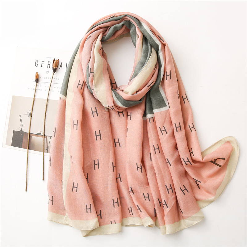 Letter Color Matching Spring And Autumn Seaside Shawl Scarf Dual-use display picture 14
