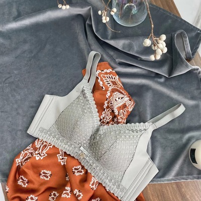 Sujetador inalámbrico ropa interior de las mujeres pequeño pecho push up ajustable anti-flacidez del pecho sujetador de las mujeres delgadas 9049