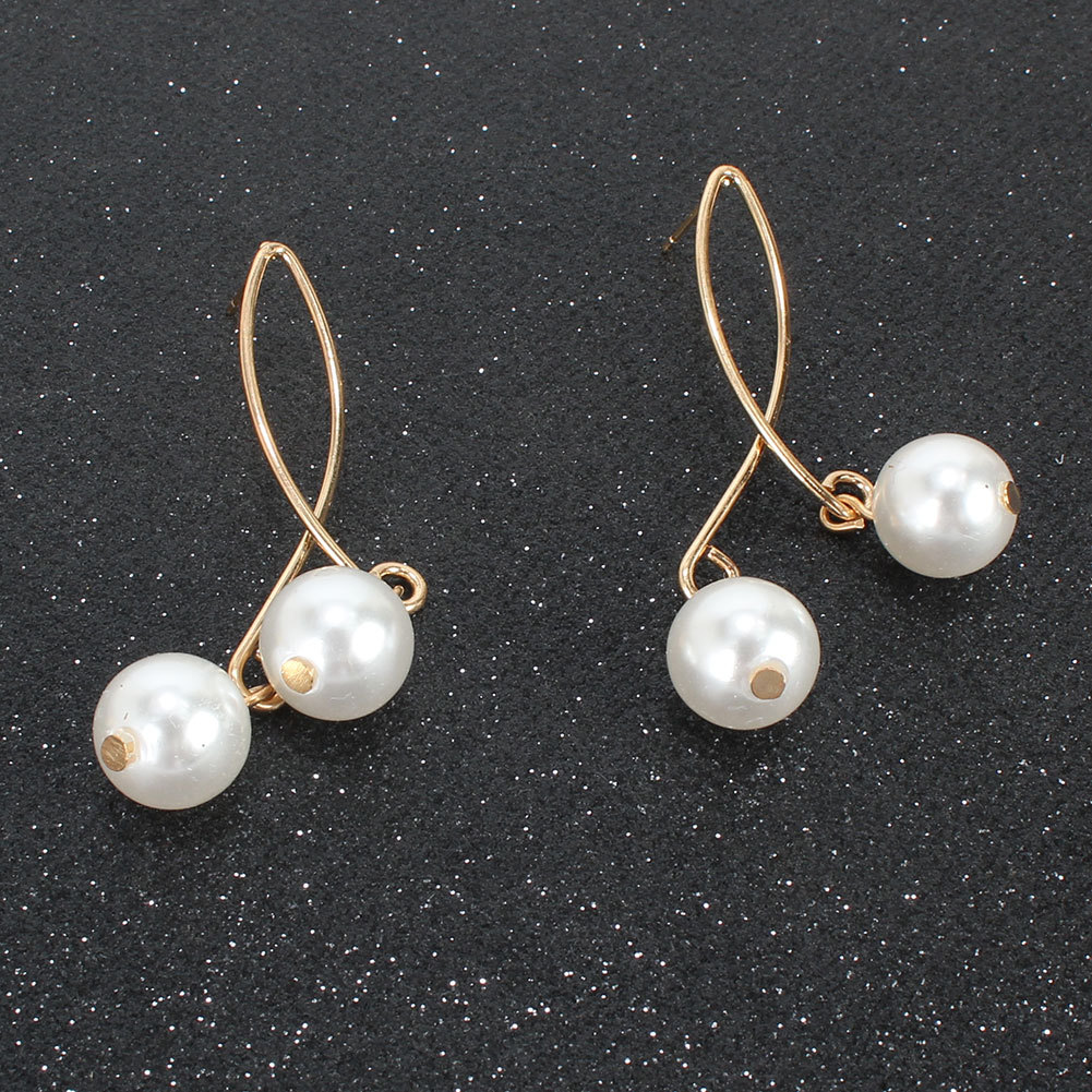 Nouvelles Boucles D&#39;oreilles Boucles D&#39;oreilles Fauxpearl Dames Boucles D&#39;oreilles Perles En Gros Nihaojewelry display picture 5
