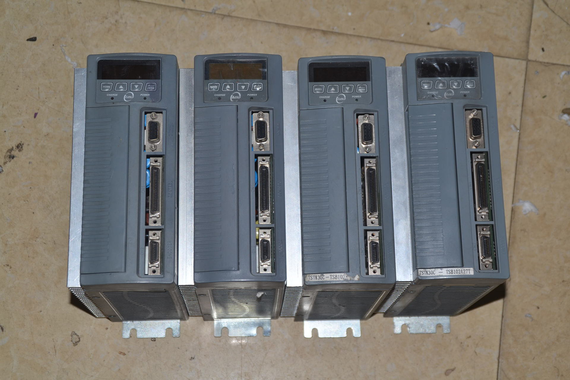 东元TSTK30C伺服电机驱动器AL-04 AL-01 AL-05 各种问题专业快修