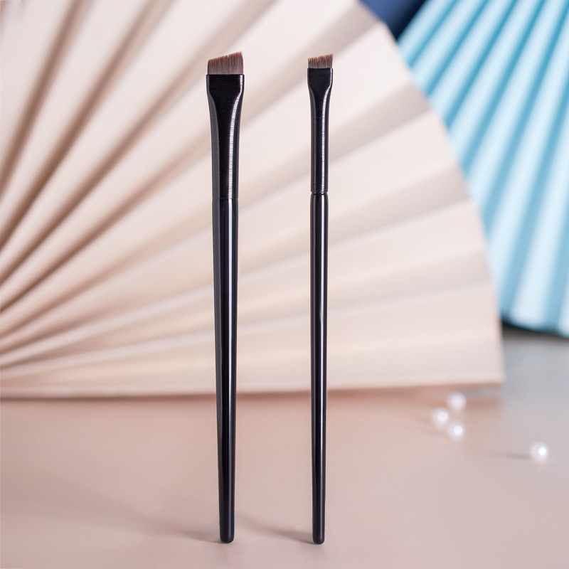 刀锋眼线刷沧州化妆刷眉刷纤维软毛不易吃粉彩妆刷美妆刷初学者女|ru