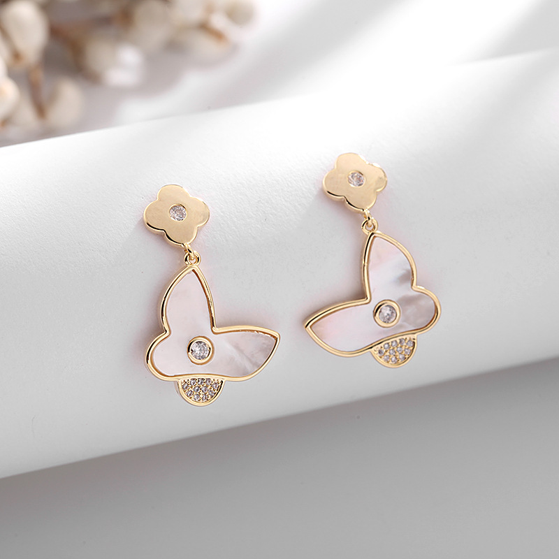 Coréen Nouveau Papillon Shell Boucles D&#39;oreilles S925 Aiguille En Argent Simple Oreille Bijoux En Gros Nihaojewelry display picture 8