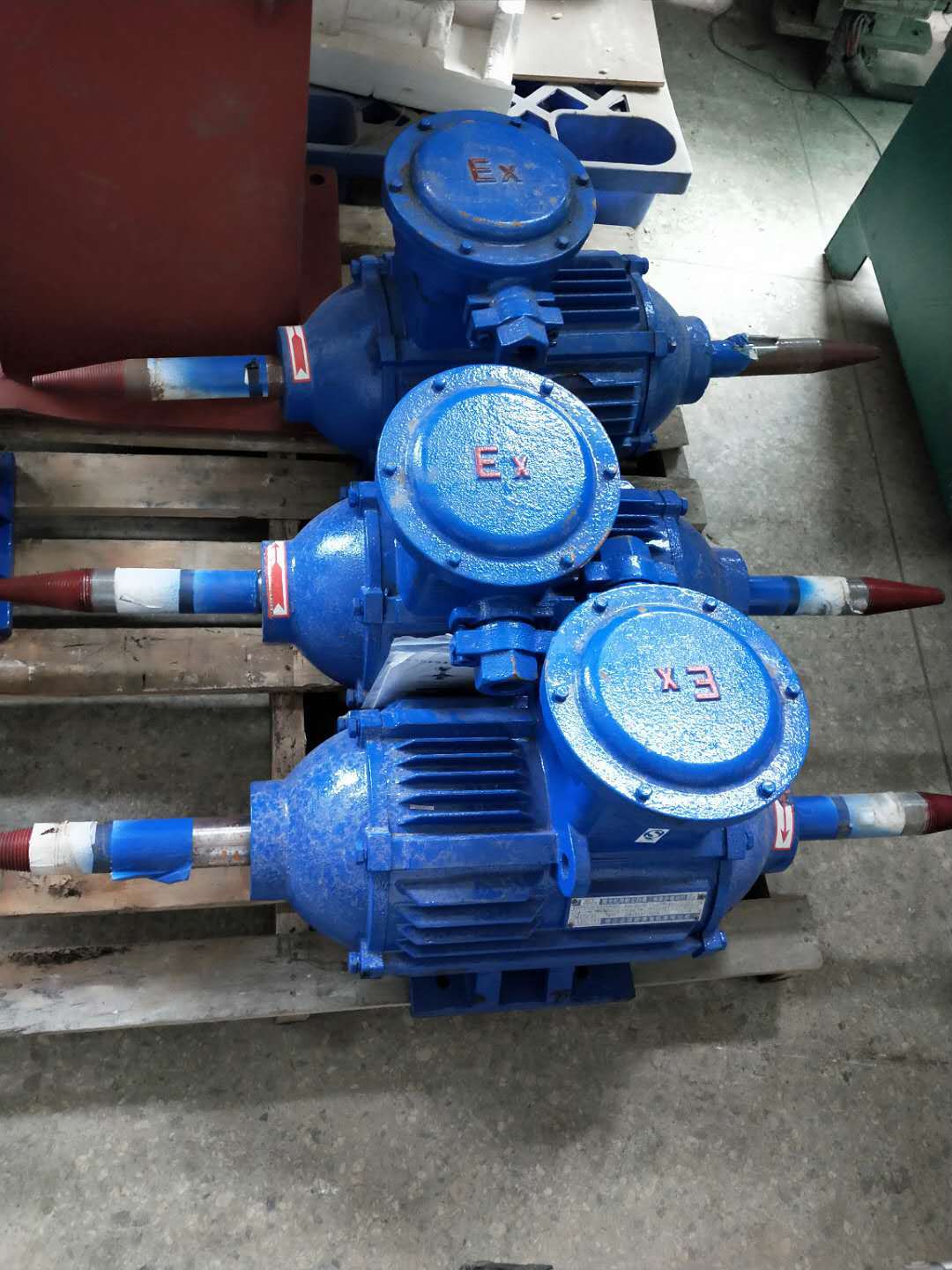 低价转让二手涡流研磨机，二手砂带机，二手马达抛光机