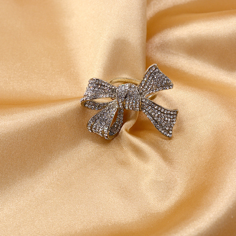 Korean New Diamond Bow Bow Ring For Women Wholesale display picture 4