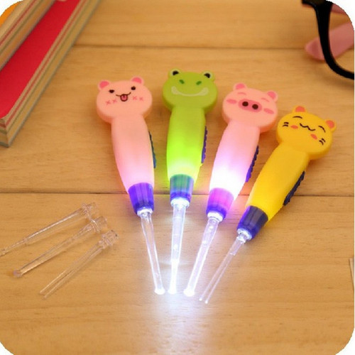 Cartoon ear scoop luminous ear picker tool children's cartoon cute animal cleaner luminous transparent ear scoop